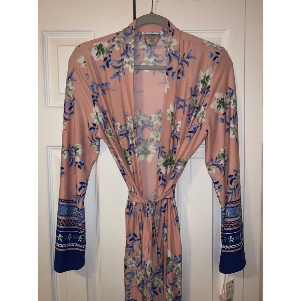 NWT Beautiful Pink & Blue Kimono Style Robe
